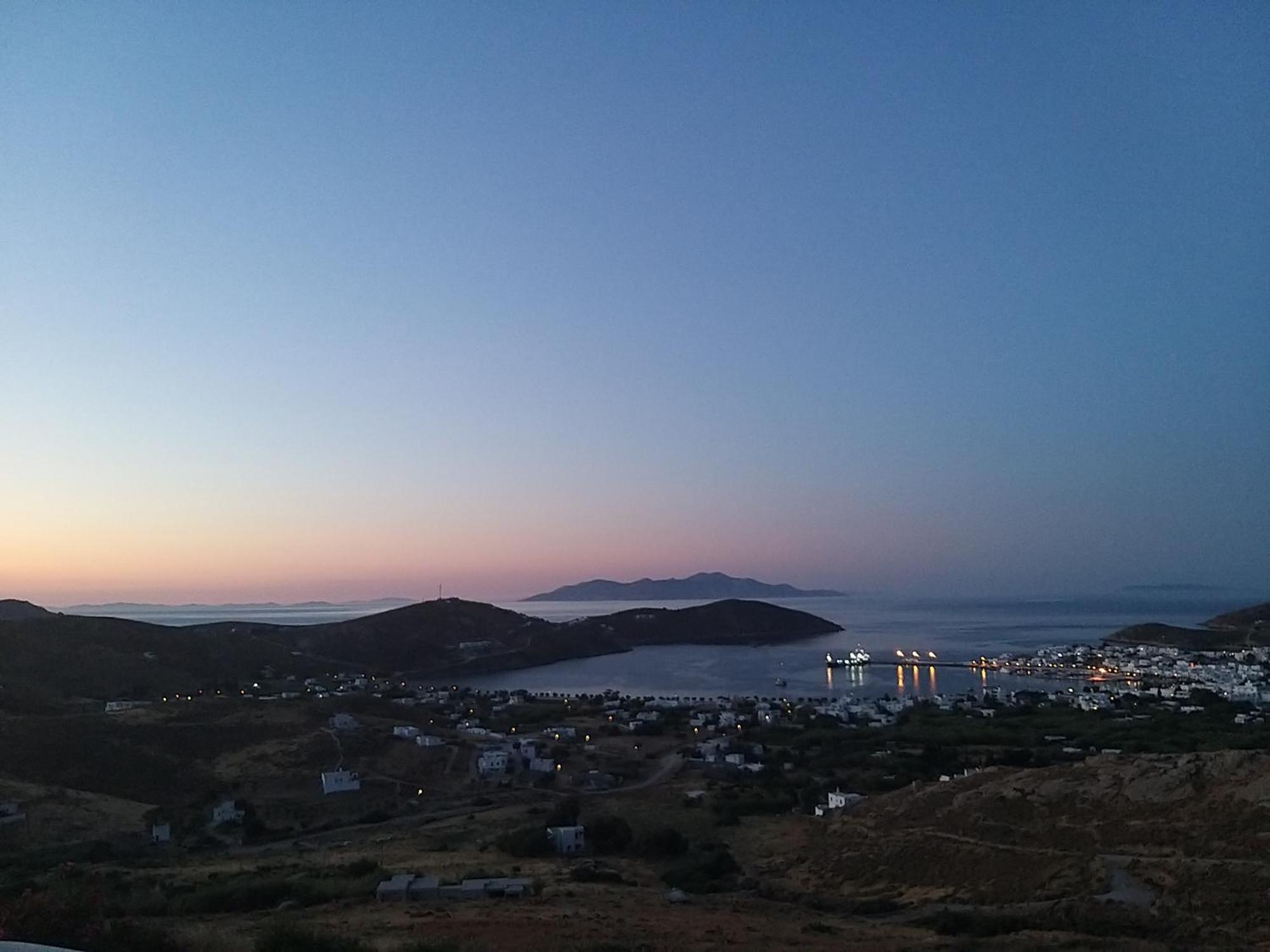 Hotel Tirquaz View Serifos Town Exterior foto