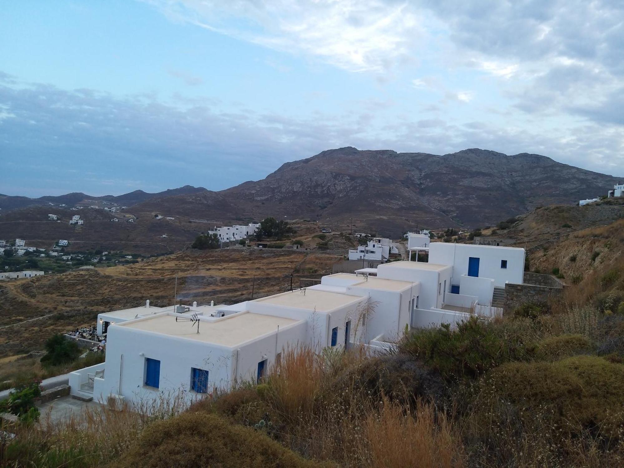 Hotel Tirquaz View Serifos Town Exterior foto