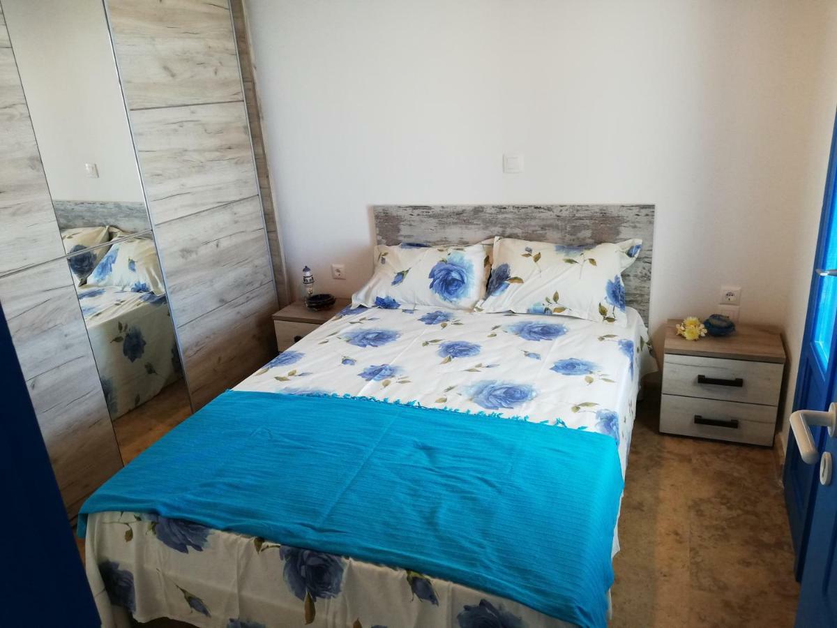 Hotel Tirquaz View Serifos Town Exterior foto
