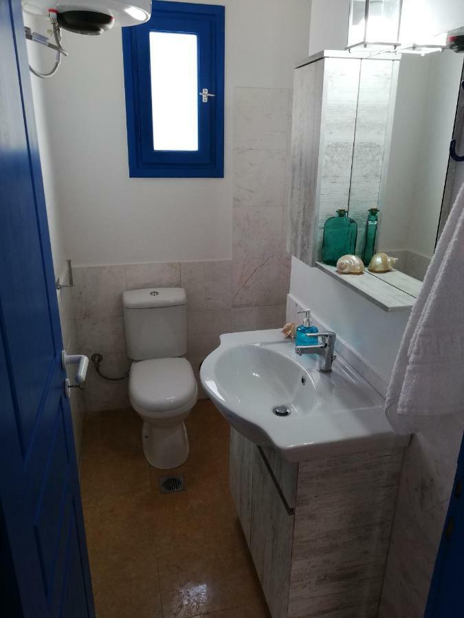 Hotel Tirquaz View Serifos Town Exterior foto